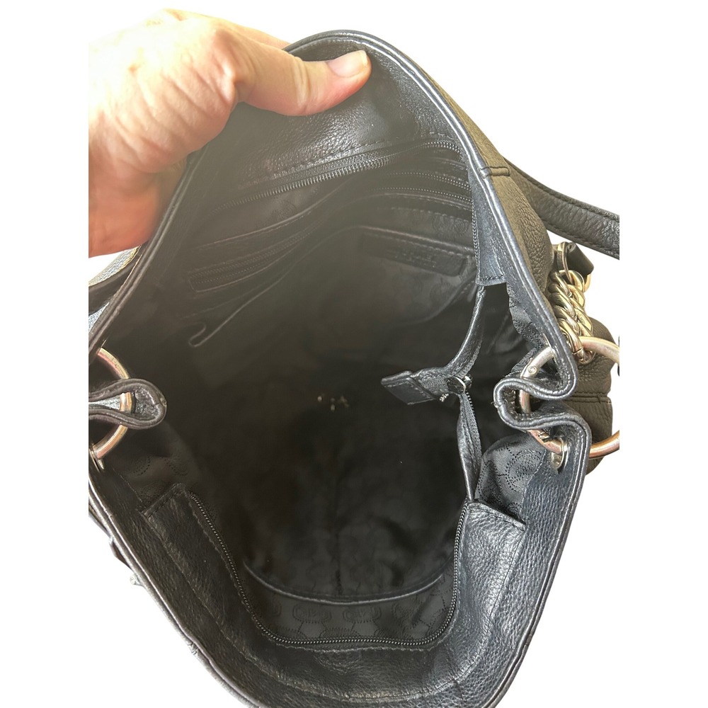 Michael Kors Black Leather Shoulder Bag Hobo Handbag Chain‎ Detail Charm - Picture 6 of 8